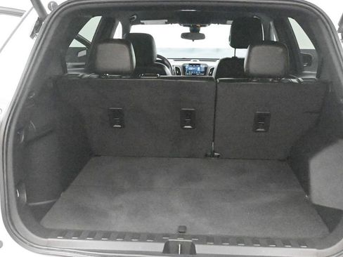 Used 2023 Chevrolet Equinox RS w/ RS Leather Package FWD image 15
