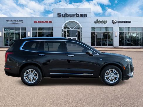 Used 2024 Cadillac XT6 Luxury w/ LPO, Floor Liner Package image 9