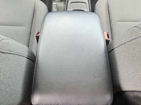 Used 2025 Jeep Wrangler Unlimited Rubicon AWD/4WD image 29