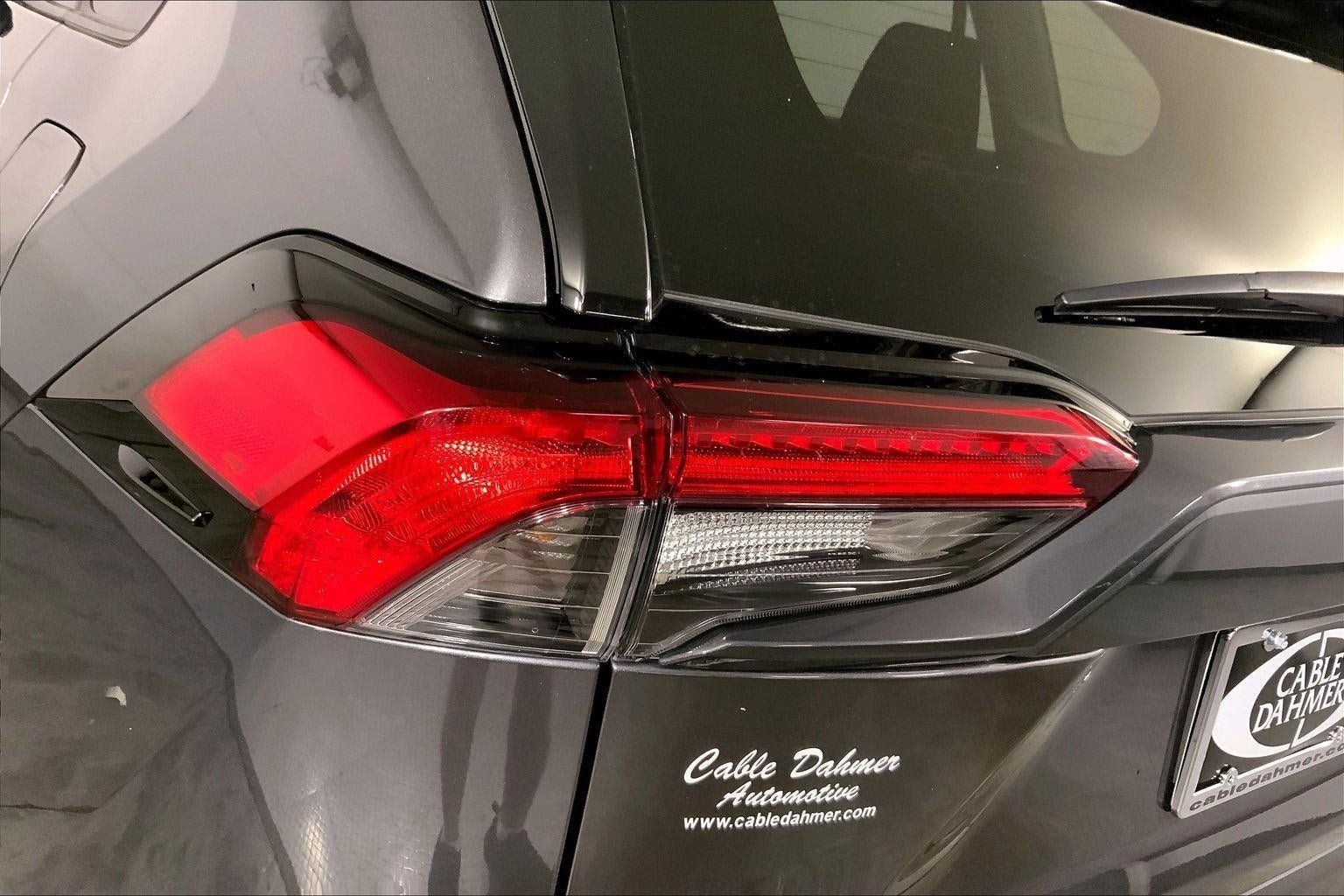 Used 2025 Toyota RAV4 LE AWD/4WD image 27
