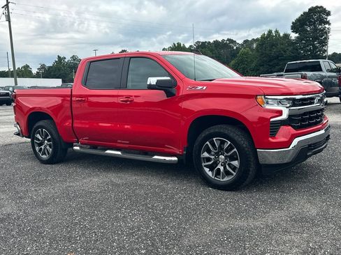 Used 2025 Chevrolet Silverado 1500 LT w/ Z71 Off-Road Package AWD/4WD image 4