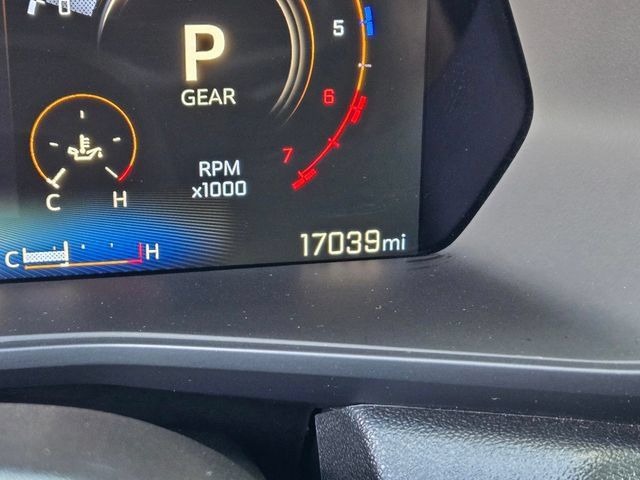 Used 2025 Chevrolet Colorado W/T AWD/4WD image 23