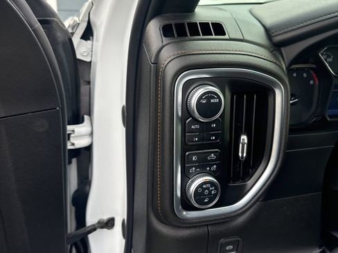 Used 2022 GMC Sierra 2500 AT4 w/ Gooseneck/5TH Wheel Package image 18