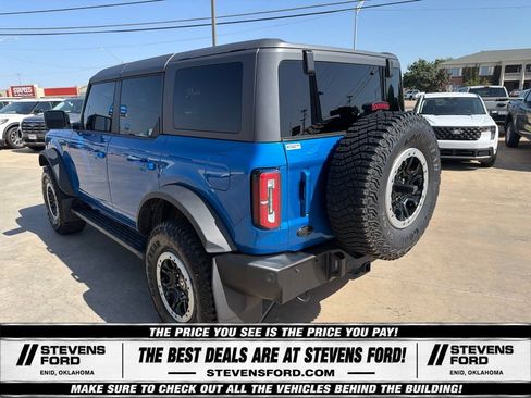 Used 2024 Ford Bronco Outer Banks w/ Sasquatch Package AWD/4WD image 11