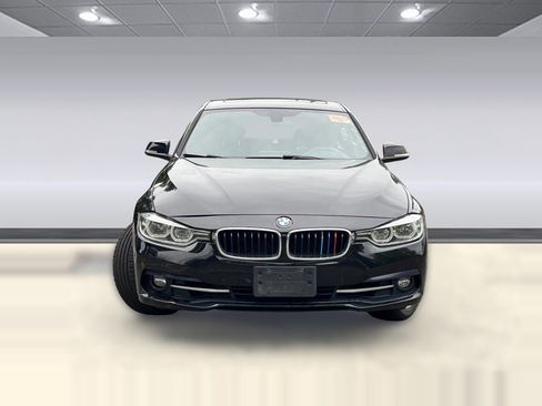 Used 2017 BMW 330i Sedan w/ Premium Package RWD image 5
