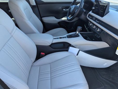 New 2026 Honda HR-V EX-L image 7