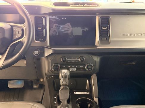 Used 2023 Ford Bronco Outer Banks image 27