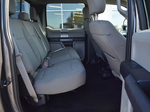 Used 2017 Ford F250 XLT w/ XLT Premium Package AWD/4WD image 42