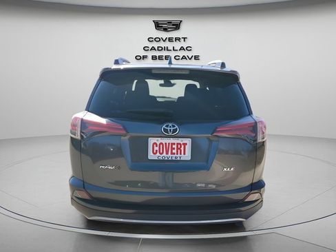 Used 2018 Toyota RAV4 XLE image 8
