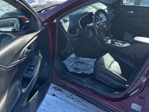 Used 2016 Chevrolet Malibu LT w/ Leather Package image 5