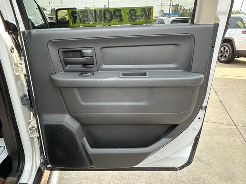 Used 2011 RAM 1500 ST w/ SXT Appearance Group AWD/4WD image 15