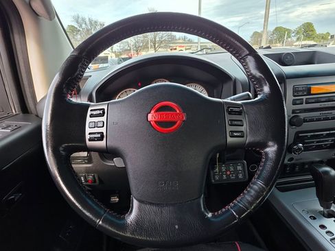 Used 2010 Nissan Titan PRO-4X w/ Pro-4x Leather Pkg image 11