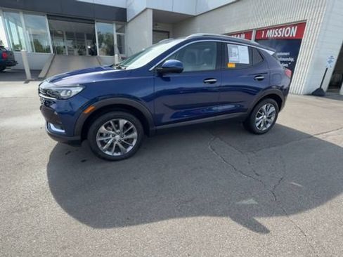 Certified 2023 Buick Encore GX Essence w/ Experience Buick Package AWD/4WD image 4