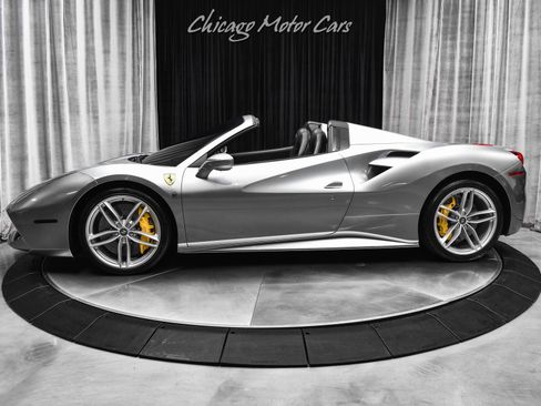 Used 2017 Ferrari 488 Spider image 1