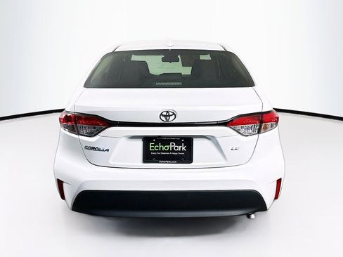 Used 2026 Toyota Corolla LE image 7