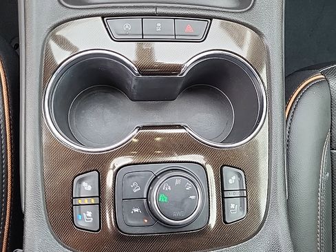 Used 2023 GMC Acadia AT4 w/ GMC Pro Grade Package AWD/4WD image 28