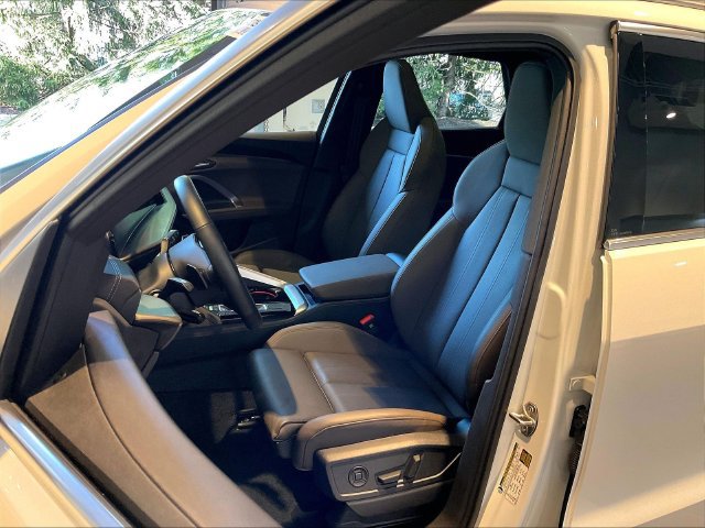 Certified 2025 Audi Q5 Premium w/ Premium Plus AWD/4WD image 6