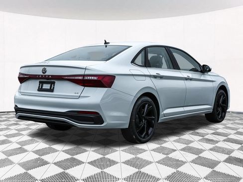 Used 2026 Volkswagen Jetta SE FWD image 11