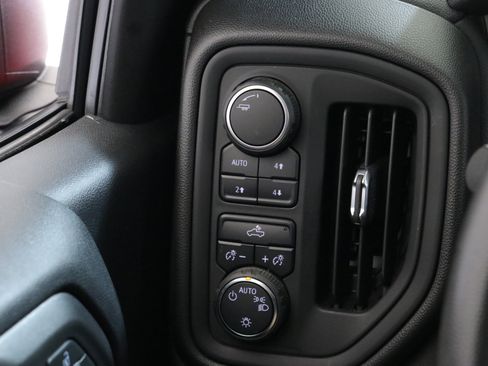 Used 2020 Chevrolet Silverado 1500 Custom Trail Boss w/ Custom Convenience Package image 15