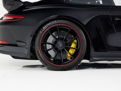 Used 2018 Porsche 911 GT3 RWD image 12