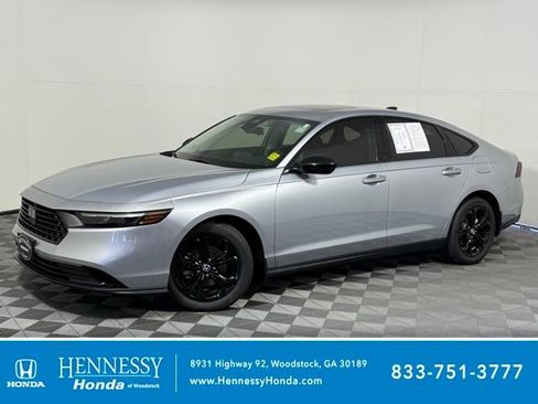 Used 2025 Honda Accord SE image 1