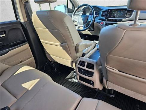 Used 2019 Honda Pilot EX-L image 16