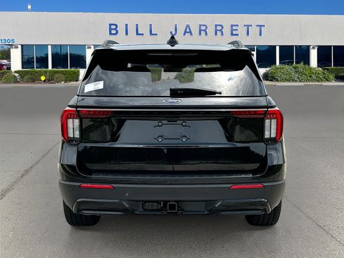 New 2026 Ford Explorer ST-Line w/ ST-Line Street Pack RWD image 5
