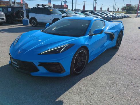 Used 2020 Chevrolet Corvette Stingray Coupe w/ Z51 Performance Package image 4