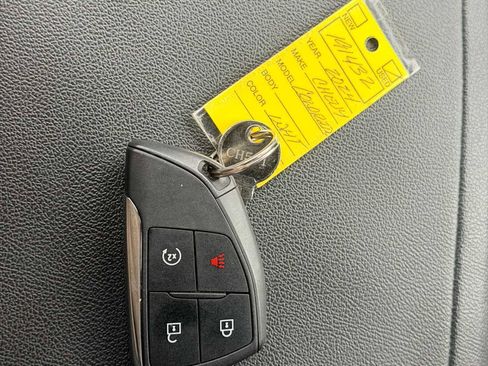 Used 2024 Chevrolet Colorado LT w/ LT Convenience Package II image 32