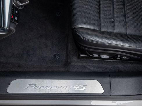 Certified 2023 Porsche Panamera 4S image 21
