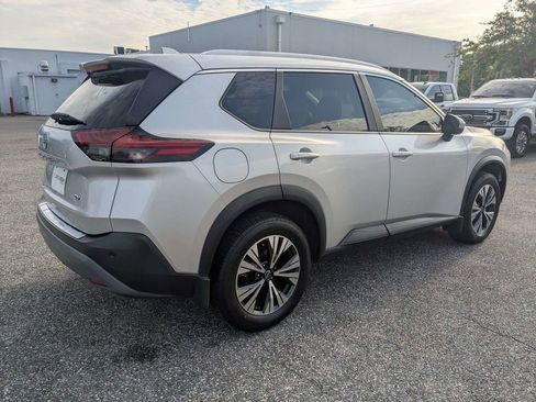 Used 2023 Nissan Rogue SV w/ SV Premium B Package FWD image 4