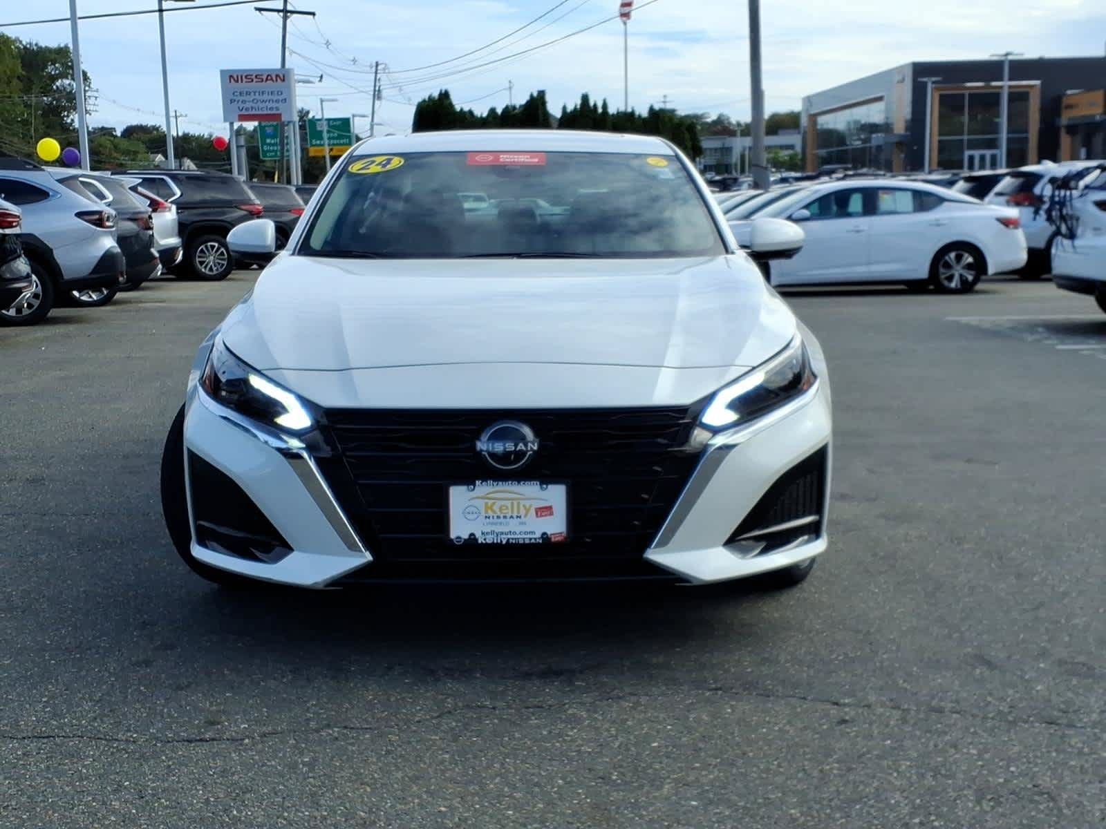 Used 2024 Nissan Altima 2.5 SL AWD/4WD image 2