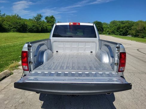 Used 2016 RAM 1500 Express AWD/4WD image 10