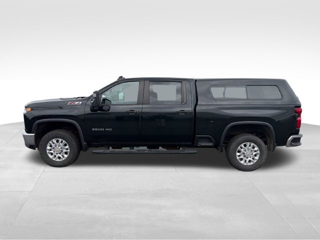 Used 2023 Chevrolet Silverado 3500 LT w/ Convenience Package AWD/4WD image 2
