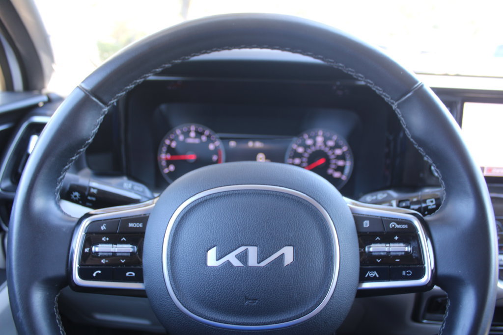 Certified 2023 Kia Sorento S w/ Panoramic Sunroof Package FWD image 25