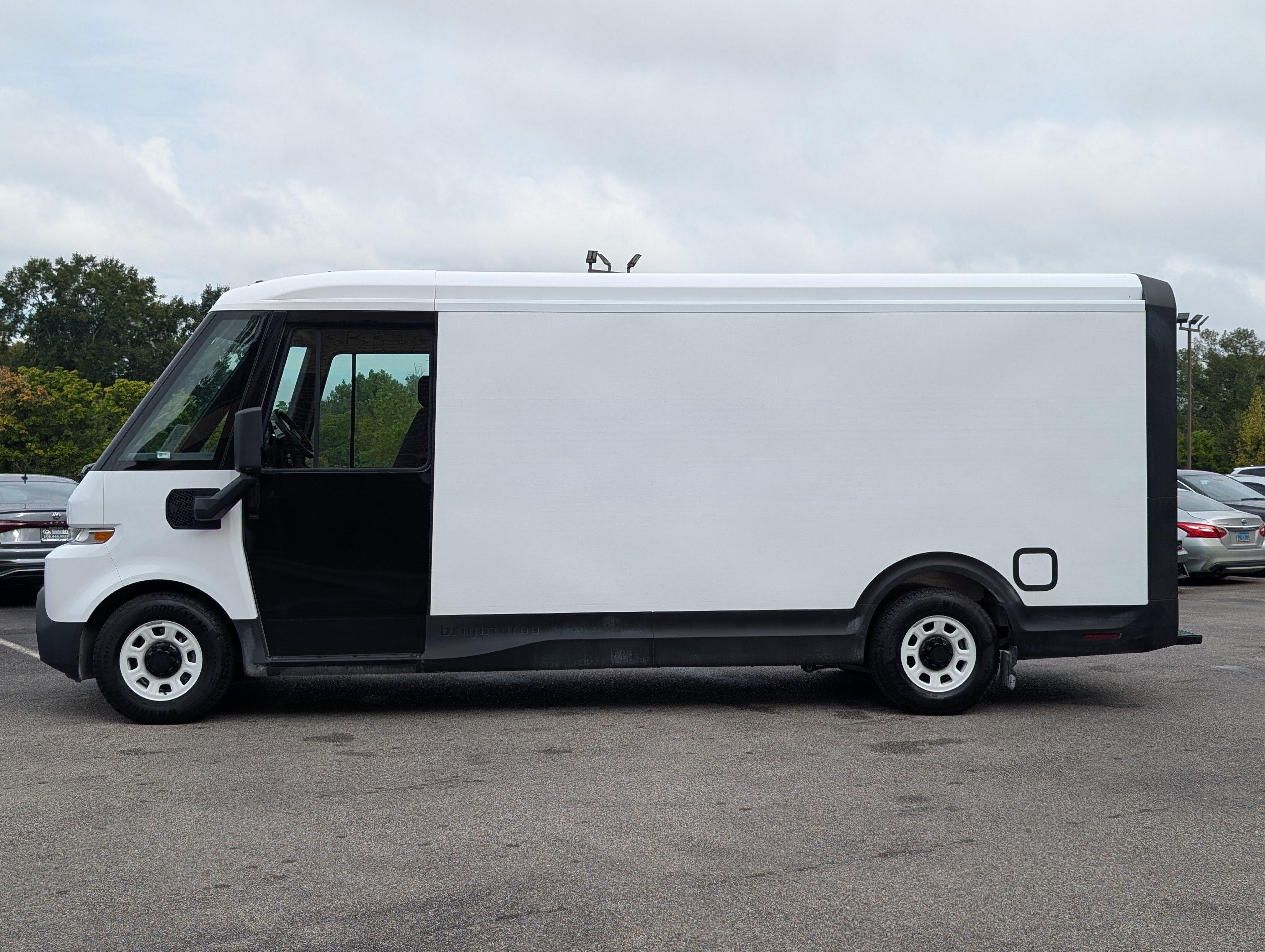 Used 2024 Chevrolet Brightdrop 600 w/ Commercial Equipment Package AWD/4WD image 6