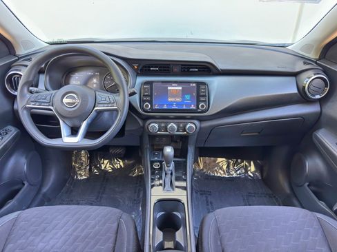 Used 2023 Nissan Kicks SV FWD image 11