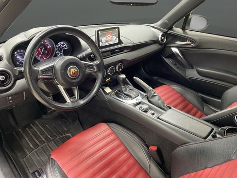 Used 2020 FIAT 124 Spider Abarth w/ Convenience Group image 5