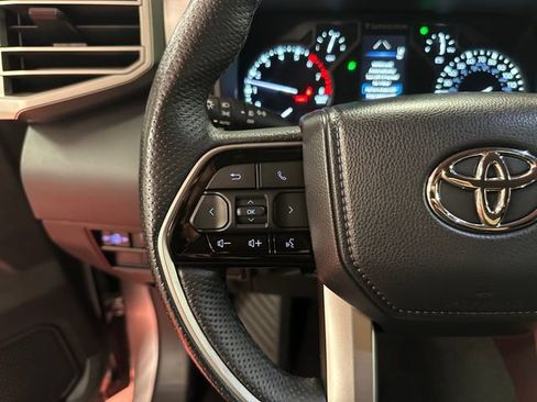 Used 2022 Toyota Tundra Limited w/ Power Package AWD/4WD image 20