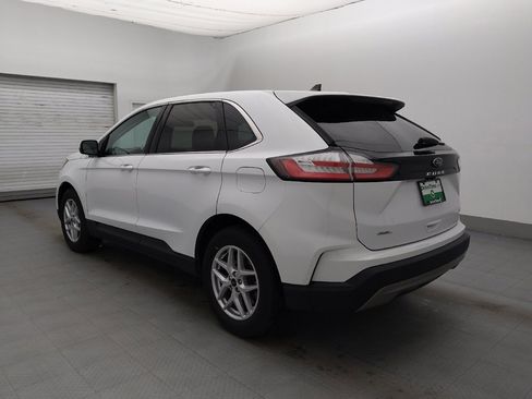 Used 2024 Ford Edge SEL image 3