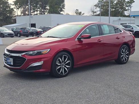 Used 2022 Chevrolet Malibu RS image 1
