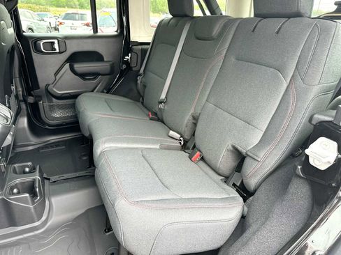 New 2026 Jeep Wrangler Unlimited Rubicon AWD/4WD image 23