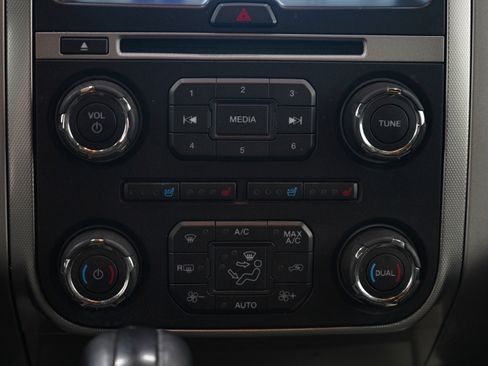 Used 2017 Ford Expedition XLT w/ Equipment Group 202A image 18