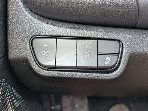 Used 2024 Kia Seltos EX image 32