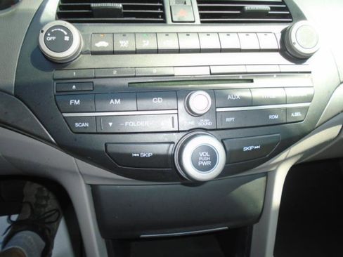 Used 2009 Honda Accord LX image 15