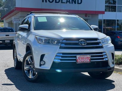 Used 2018 Toyota Highlander Limited Platinum