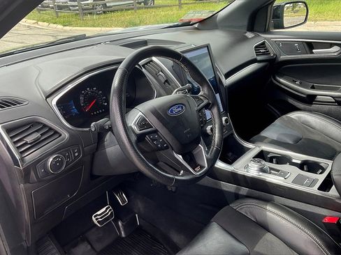 Used 2021 Ford Edge ST image 11
