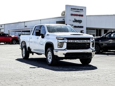 Used 2023 Chevrolet Silverado 2500 LT image 3