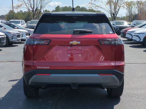 New 2026 Chevrolet Equinox LT FWD image 8