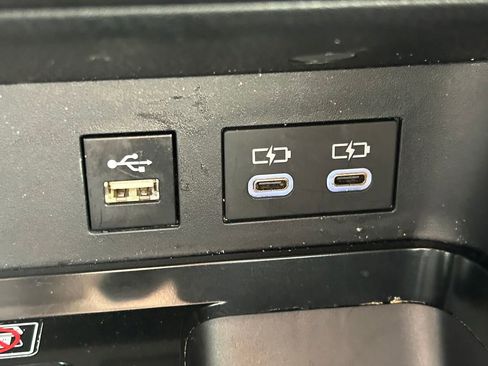 Certified 2025 Toyota Camry SE image 28